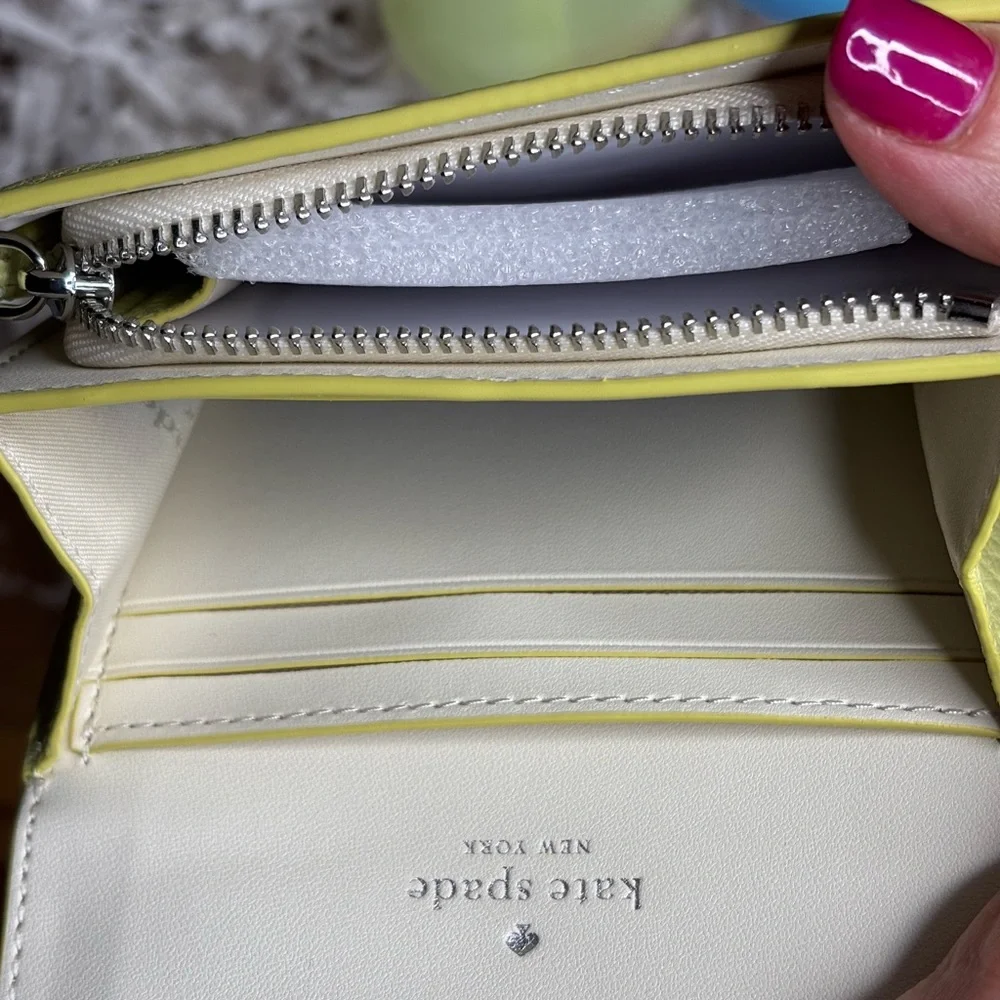 Kate Spade Flap Snap Wallet NWT - Picture 5 of 7